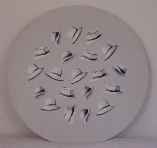 Volo di cappelli, 1996, tecnica mista su carta, diametro cm 60